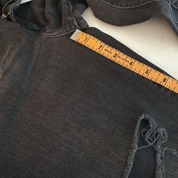 Lucky Brand Zoe High Rise Straight Distressed Black Jeans (6/28) - Picture 5 of 7